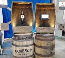 Whiskeyvaten van Jameson waarin Winnetou is gerijpt 