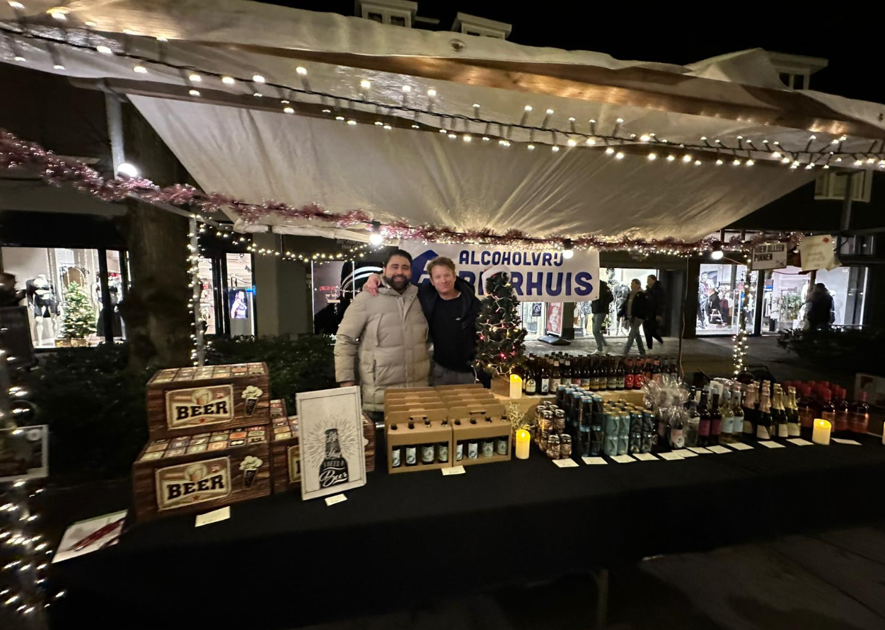 alcoholvrij bierhuis op een kerstmarkt