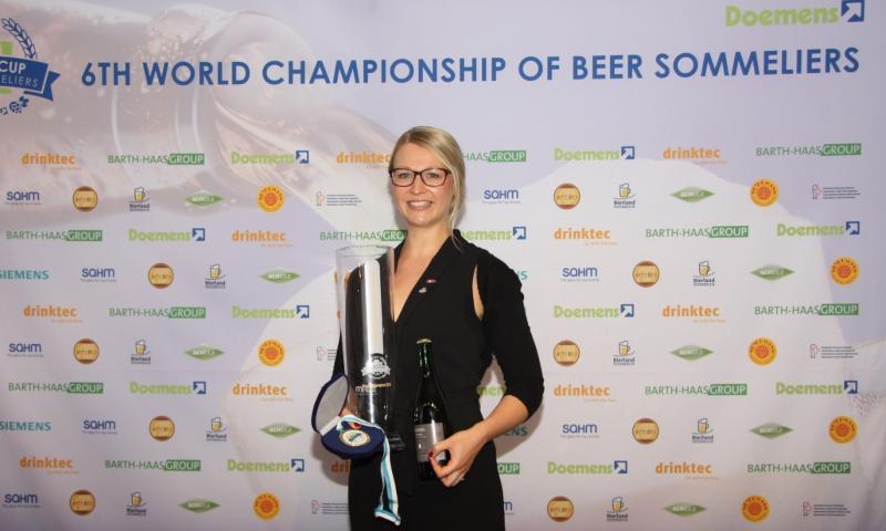 Elisa Raus is wereldkampioen Biersommelier // Foto: Doemens