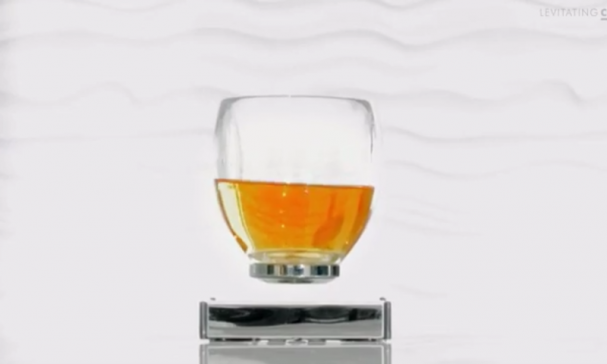 Zwevend glas
