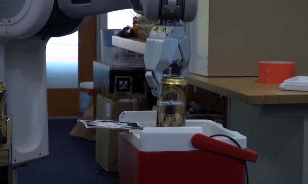 Bier serverende robots, daar hebben we wat aan!