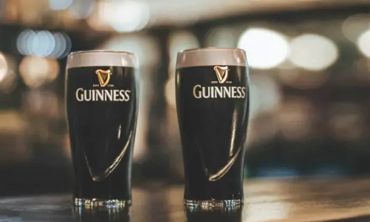 Twee pints Guinness