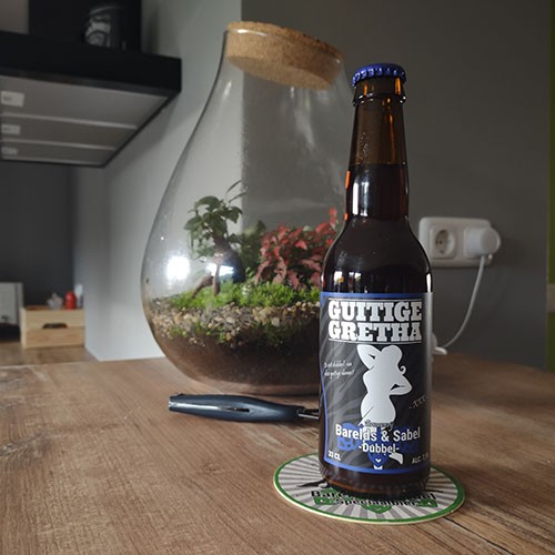 Gretha-op-bar-klein