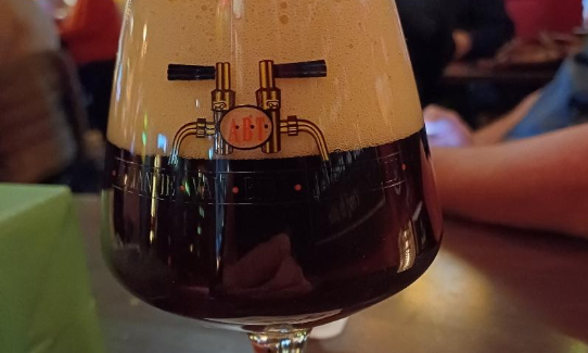 Wentersch NOVO bier getapt in het cafe Wentersch NOVO bier getapt in het cafe