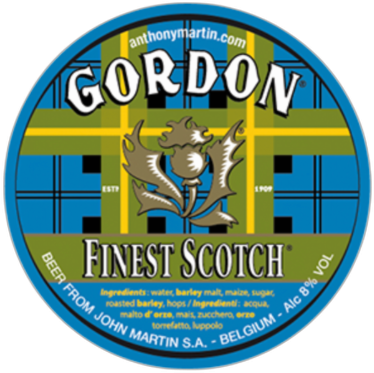 Etiket van Gordon Finest Scotch met Schotse vlag en familiewapen.