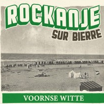 Bieretiket Rockanje Sur Bierre met duinfoto, groene typografie en ingrediëntenlijst.