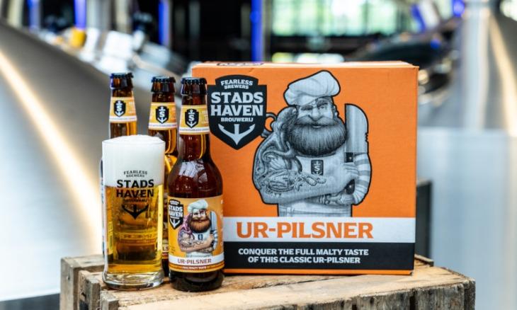 Stadshaven Ur Pilsner flesjes glas en sixpack