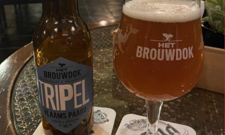 Het Brouw DOK Vlaams Paard Tripel Bier Het Brouw DOK Vlaams Paard Tripel Bier