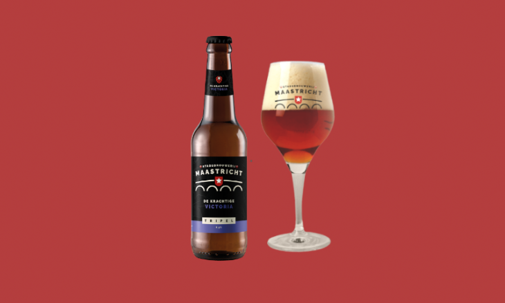 De-krachtige-Victoria-fles-en-glas De-krachtige-Victoria-fles-en-glas