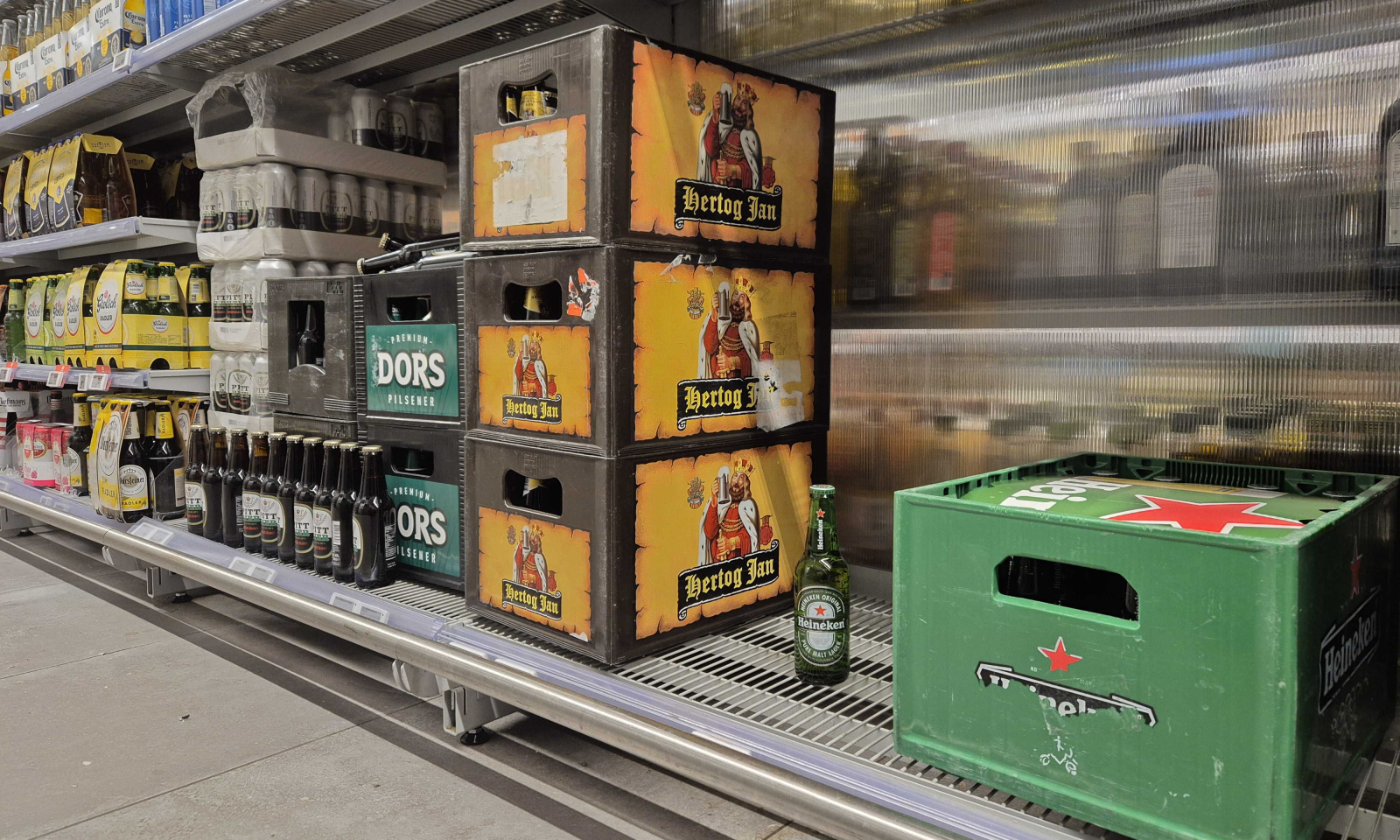 Jumbo en Heineken ruziën om hoge bierprijzen: lege schappen
