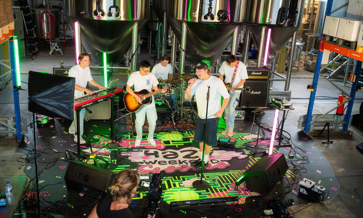 Hazy Weekend sessies met live muziek in de vandeStreek brouwerij