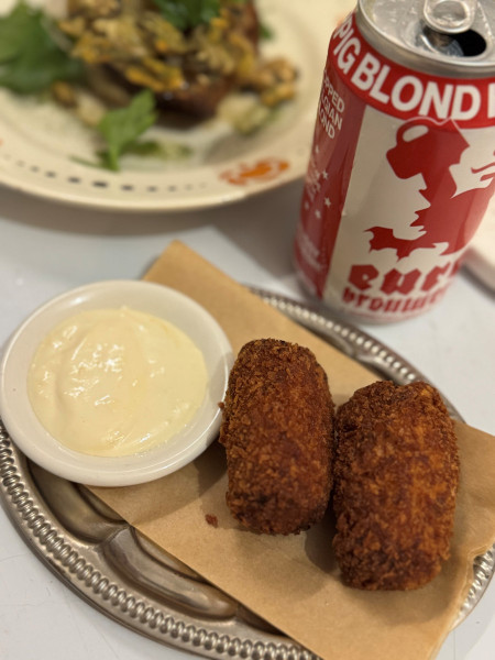 Snacks in de Wilde Mossel