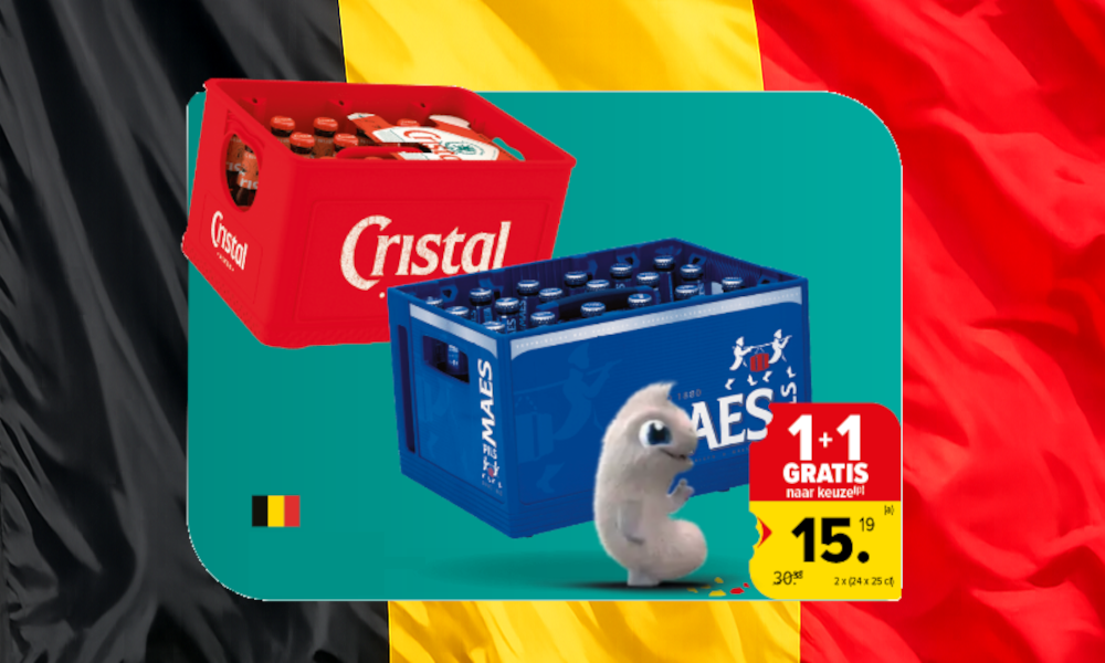 Twee kratten bier van Cristal en Maes met Belgische vlag en promotieaanbieding.