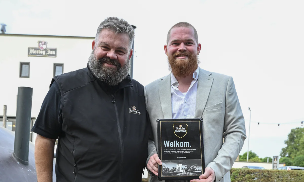 Meester Brouwer Hertog Jan, Micha Peute en Mike Plugge van de Beiaard in Hoorn