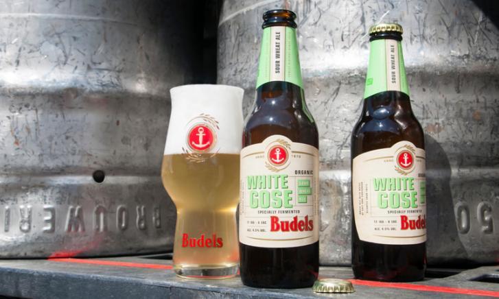 Budelse White Gose flessen en glas Budelse White Gose flessen en glas