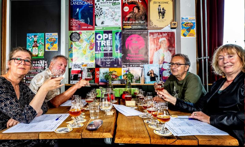 Entree Huisbieren van het jaar Jury 2