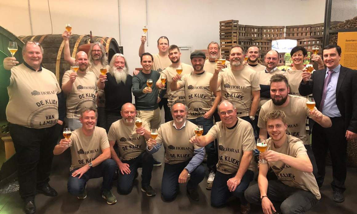 Proosten in Kliek van de Lambiek T-shirts