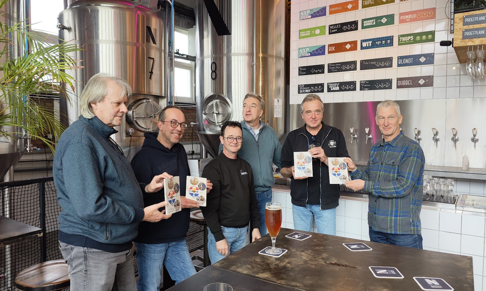 Bierboek ‘Canon van de Nederlandse Biercultuur’ gepresenteerd Bierboek ‘Canon van de Nederlandse Biercultuur’ gepresenteerd