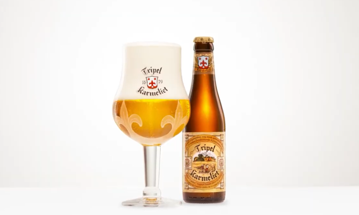 Tripel karmeliet flesje en glas Tripel karmeliet flesje en glas