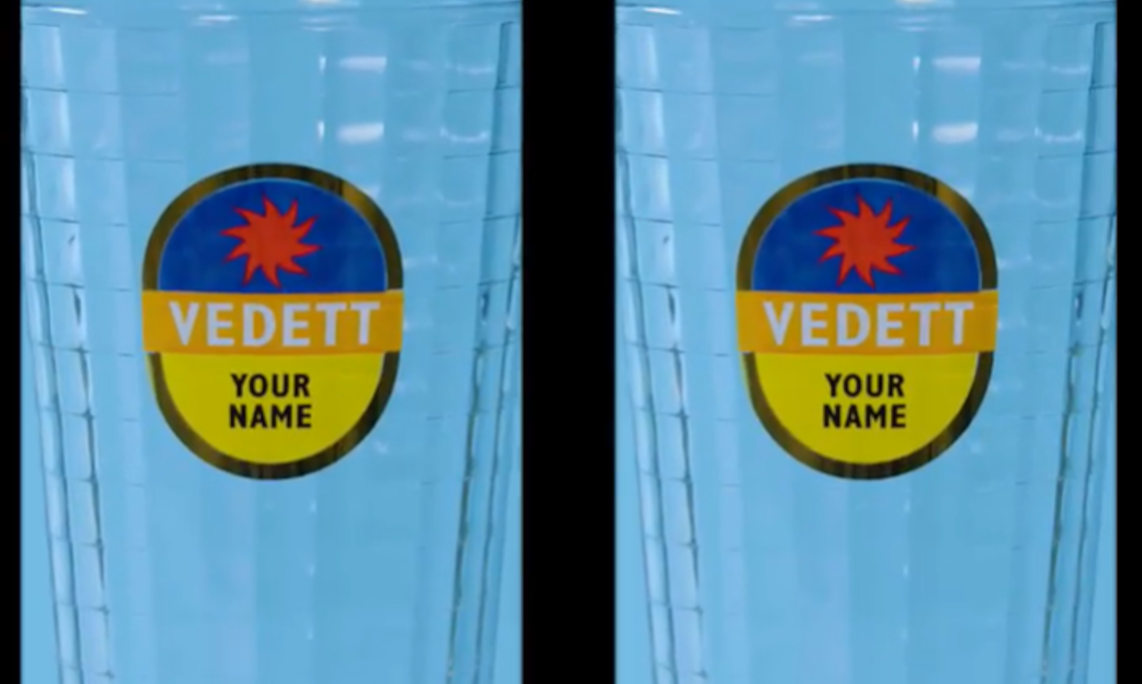 Twee Vedett glazen naast elkaar met het logo en de tekst 'Your Name'.