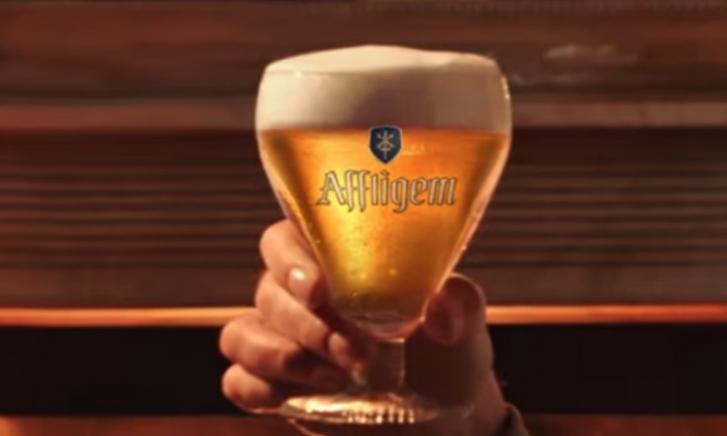 Netjes Peuter bagageruimte Affligem glas kopen | Origineel Bierglas van 30cl | biernet.nl