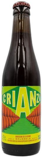 Fles De La Senne Crianza bier met kleurrijk etiket en kroonkurk.