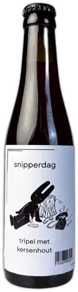 Beun Snipperdag bierflesje van 33cl met etiket waarop cartoonfiguur naast boomstronk en oude telefoon staat afgebeeld.