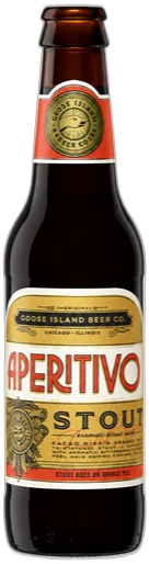 Bruine fles Goose Island Aperitivo Stout met rood-geel etiket op witte achtergrond.
