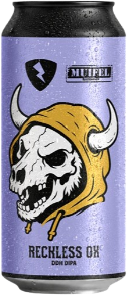 Blik Reckless Ox bier met paarse label, schedel met horens en gele kap, en Muifel-logo.