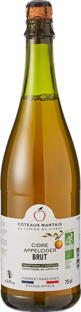 Fles Côteaux Nantais cidre brut bio van 75 cl met wit etiket, amberkleurige cider en kurk.