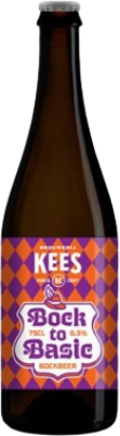 Bruine fles Kees Bock to Basic bockbier met paars-oranje ruitetiket op zwarte achtergrond.
