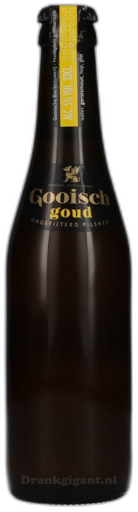 Donkerbruine fles Gooisch goud ongefilterd pilsner met gouden label op zwarte achtergrond.