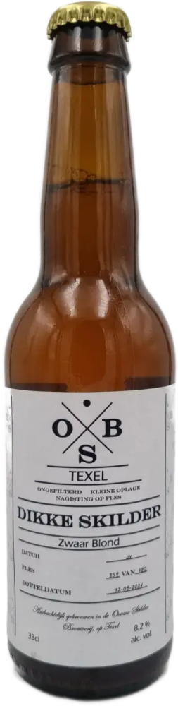 Amberkleurige bierfles Ouwe Skilder Dikke Skilder met wit etiket en gouden kroonkurk.
