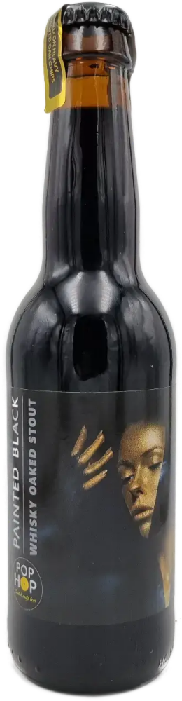 Donkere PopHop Painted Black stoutfles met zwart etiket en gouden gezicht op de voorkant.