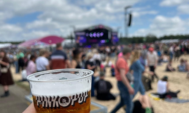 Biertje in Pinkpop beker Biertje in Pinkpop beker